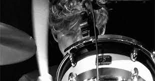 Ashton Drumming Makes Me Cry Omg 5sos 5sosfam Gif Ashton Irwin 5sos Luke And Michael