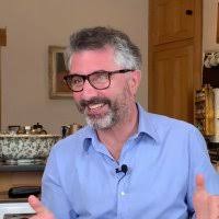 Moving Home with Charlie (@moving_charlie)