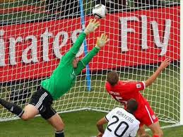 Germany took the lead in the 20th minute after english defenders matthew upson and john terry were at fault in allowing miroslav klose to latch on to a long goal kick from manuel neuer and score. Fifa World Cup 2010 Germany Vs England Last 16 Results 27 June 2010 Highlights Youtube