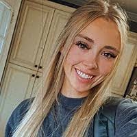 Tosha Hall's Instagram, Twitter & Facebook