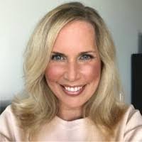 Rosalyn Kent's Instagram, Twitter & Facebook