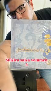 FELICES 75 AÑOS CODISCOS Queremos enviar un saludo muy especial a la  Compañía Colombiana de Discos, a su presidente Andrés Ovalle, al gran  Fernando López y a toda la familia Codiscos, en