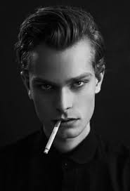 22 Best Widow S Peak Hairstyles For Men In 2020 Hairstyle On Point Widows Peak Hairstyles Long Hair Styles Men Mens Hairstyles Widows Peak