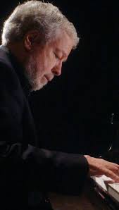 Helio Alves is an award winning pianist & composer having played