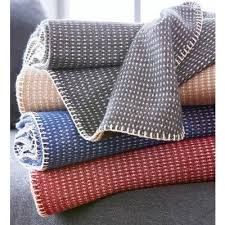 Hier findet ihr eine anleitung um eine decke selber zu stricken. Sofadecke Dimension Loops Leichte Sofadecke Mit Feiner Waffelstruktur Fur Den Ganzjahrigen Einsatz Wohndecke Sofa Decke Decke