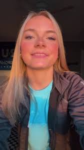 Victoria Lyles's Instagram, Twitter & Facebook