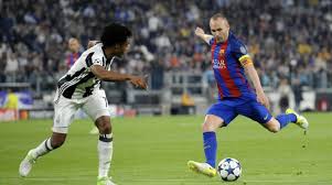 Voetballen voor wedstrijd en training en alle toebehoren voor voetballen en het ballenhok. Iniesta Gaat In Japan Bij Vissel Kobe Voetballen Sportnieuws