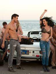 Her nostalgic pop singles were silky and pristine, like a soft swirl. Katy Perry S Teenage Dream Style Recreate Katy Perry S Teenage Dream Look