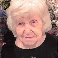 Mae Stark's Instagram, Twitter & Facebook