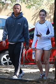 camren-bicondova-out-hiking-in-los-angeles-08-19-2017_11 – HawtCelebs