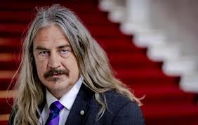 Schrijvers Nicci French, Nicolien Mizee en Ilja Leonard Pfeijffer op bezoek  in de regio Haarlem. Boekenweek met grote namen en ook kleinschalige  evenementen