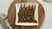 Meanwhile, bring all the marinade ingredients to a boil over medium high heat. ìƒˆìš°ìž¥ Saeujang Soy Sauce Marinated Prawn Shrimp Youtube