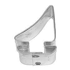 Fast shipping, fun cookie decorating pictures, cookie cutter blog, baking supplies, bake cookies with the ones you love! Mini Sailboat Cookie Cutter The Cookie Cutter Shop