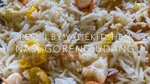 5 bh bakso ikan di potong dadu. Yatiekitchen Video Shared A Post On Instagram Resipi Nasi Goreng Udang Follow Their Account To See 136 Posts Nasi Goreng Rice Recipes Recipes