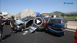 Tragedia nella notte tra sabato e domenica in via della stazione. Montecatini Maxi Tamponamento In A11 Le Immagini Dell Incidente Il Tirreno