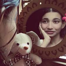 The moment the elder met her new sister😁❤️