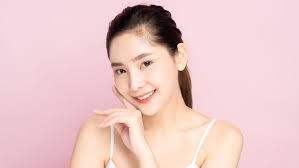 Lantas, ada beberapa cara bisa dilakukan, termasuk dengan memijat wajah secara tepat. 6 Jenis Vitamin Yang Bagus Untuk Kulit Wajah Anda