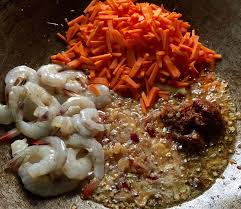 Untuk masakan ni lebih berwarna warni cili merah dihiris sedikit. Sekejap Je Siap Bihun Goreng Tomyam Nyam Nyam Untuk Di Ngap