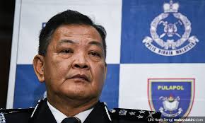 Air kencing atau air seni manusia merupakan cairan sisa reaksi biokimiawi yang terjadi di dalam tubuh. Malaysiakini Igp Terkejut Lebih 100 Polis Positif Dadah