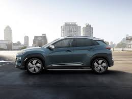 Sales started in korea and europe in 2018, with a market debut in the united states in 2019. Hyundai Kona Electric Crossover Debuts Drive Arabia