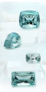 Aquamarin Der Schmuckstein Fur Den Fruhlingfarbtyps Der Name Kommt Aus Dem Lateinischen Aqua Marina Meerwas March Birth Stone Gemstones Stones And Crystals