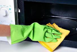 Bunun için ihtiyacımız olan 1 tane limon ve 1 su bardağı sudur. Evde Bir Sirke Ve Sodali Bir Mikrodalga Firin Nasil Temizlenir Tum Yollar