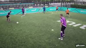 Dkgkzy Gif 640 360 Soccer Training Soccer Field Train Hard