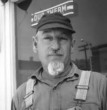 Elizabeth Burley's Instagram, Twitter & Facebook