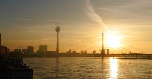 Expat In Dusseldorf Guide To Public Transportation Driving Cars And Bikes Genussgier