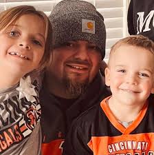 Zach in mid-season form not getting calls out in time.