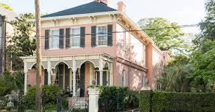 A Charleston Home With 'All The Right Bones'