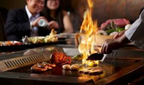 Bucketlist Eat At A Teppanyaki Restaurant In Japan Zombiegirl Teppanyaki Restaurants Teppanyaki Cooking