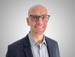 Eric Dille's Instagram, Twitter & Facebook