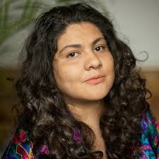 Beverly Knippel's Instagram, Twitter & Facebook