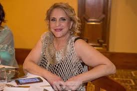 Espaço de informação nacional, apresentado pela jornalista dina aguiar, que aposta na actualidade nacional assistir episódios de portugal em direto completo no canal rtpi radiotv portuguesa int'l do dia 22/10/2020 às 13:30 grátis aqui no canaismax.com! Dina Aguiar Nao Se Cala E Reage A Duras Criticas Perfeito Disparate Nacional Flash