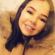 Marissa Bennett🐰 (@MarissaBennettt)