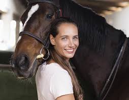 The 2 types of ais are called complete androgen insensitivity syndrome (cais) and partial androgen insensitivity syndrome (pais). Tiere Pferd Combibreed