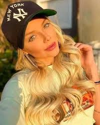 Barbie Smith's Instagram, Twitter & Facebook