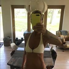 The original itv gameshow stars reunite on the saturday night story / itv. Ulrika Jonsson Poses In Skimpy Bikini After Flirting With Ex Gladiators Boyfriend Hunter Mirror Online