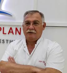 Chirurgia orala si preimplantarea includ toate tratamentele chirurgicale limitate la nivelul cavitatii orale, care sunt compatibile cu tratamentele de chirurgie dentara. Dr Alexandru Bucur Chirurgie Oro Maxilo Faciala