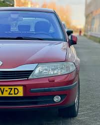 Image result for Vert Nacre 1995 Renault