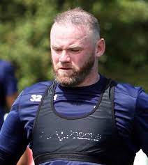 Wayne rooney informed the club that the pictures had emerged and that they had been taken without his knowledge or approval. Wayne Rooney Shows Off Thinning Hair In Derby Training As He Gears Up For Championship Restart