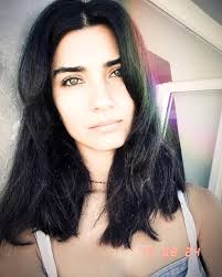 May 23, 2021 · simge sağın hastanelik oldu abd seyahati dönüşünde uçakta rahatsızlanan simge sağın, apar topar hastaneye kaldırıldı. Tuba Buyukustun Un Makyajsiz Fotografina Ovgu Dolu Yorumlar Yagdi Son Dakika Magazin