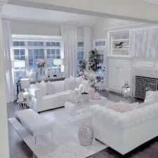 Trendhomedeko On Instagram Beyaz Ev Siz Tercih Eder Miydiniz Birbirinden Guzel Dekorasyon O Romantic Living Room Glam Living Room Living Room Decor Cozy
