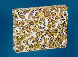The total weight of meteorites recovered exceeds 100 tonnes. El Meteorito De Fukang Una Maravilla Cuatro Veces Mas Valioso Que El Oro Infobae