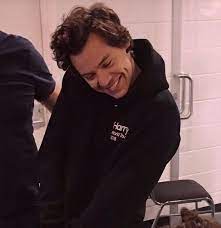 Roman kemp brings you the very best of harry styles on his birthday. Happy Birthday Harry I Hope 26 Treats Him Well Harrystyles