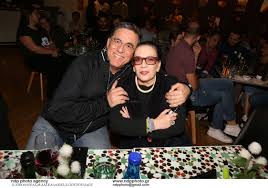 Maybe you would like to learn more about one of these? Synanthseis Me Moysikoys Sto Cafe Toy Ianoy Prwtos Kalesmenos O Mixalhs Xatzhgiannhs Cosmopoliti Com Xristina Polith