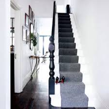 Black And White Stair Runner Another Gorgeous Hallway Love The Black Banister Modern Hallway Modern Hallway Design Hallway Designs