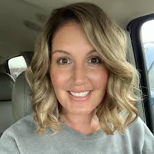 Whitney Benge (@whitneybenge)