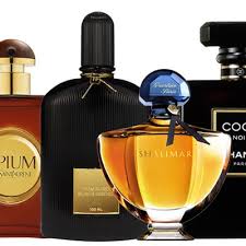 How To Make The Most Out Of Your Winter Fragrance Allure Esse perfume quem esta usando realmente nao sente, mas quem esta em volta sente e muito, viu? winter fragrance